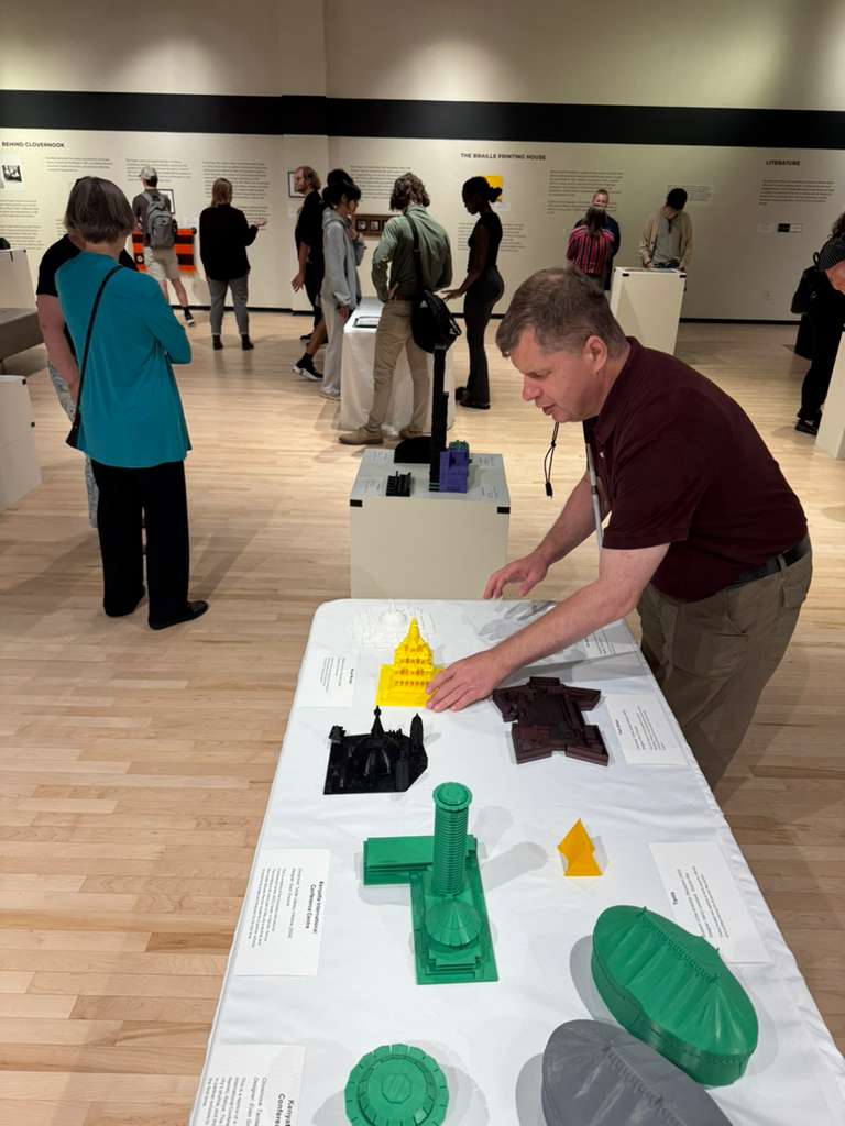 People are looking at 3D printed buildings